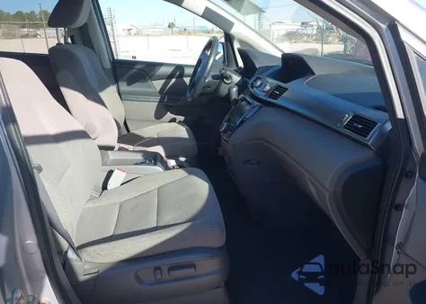 2017 Honda Odyssey Se from USA, damaged, VIN 5FNRL5H31HB007661